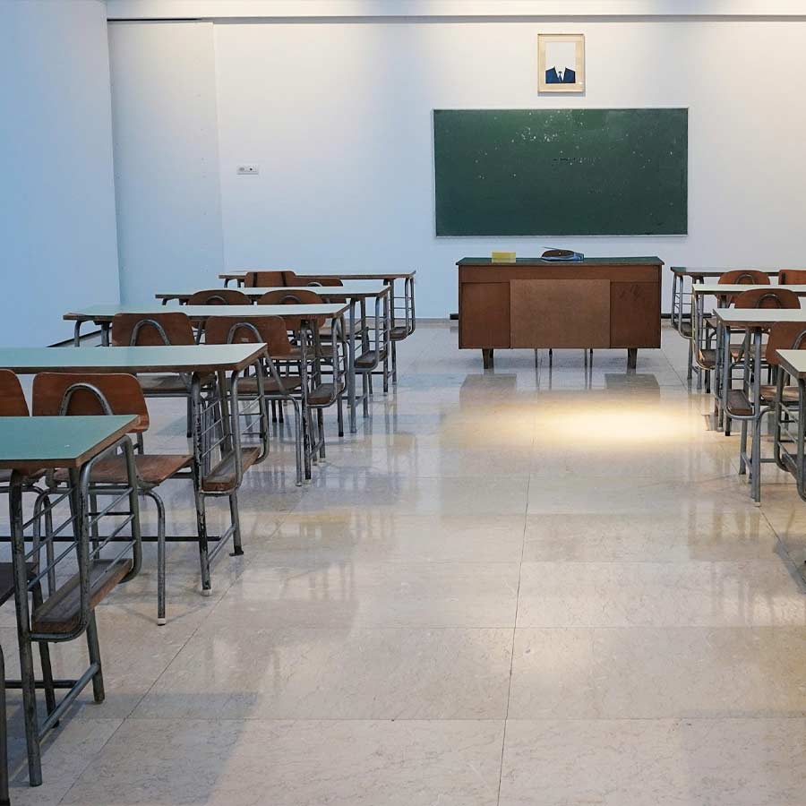 American teacher accused of writing inappropriate letter to student