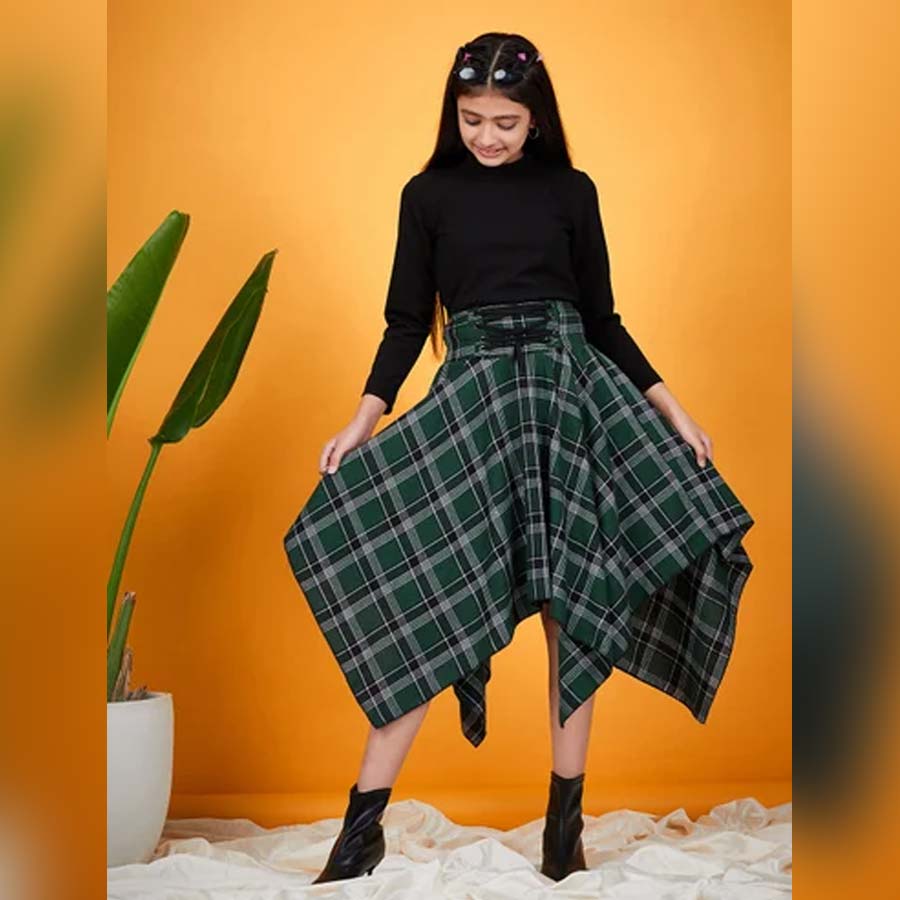 5 trendy skirt ideas for your to wear during hot summer time