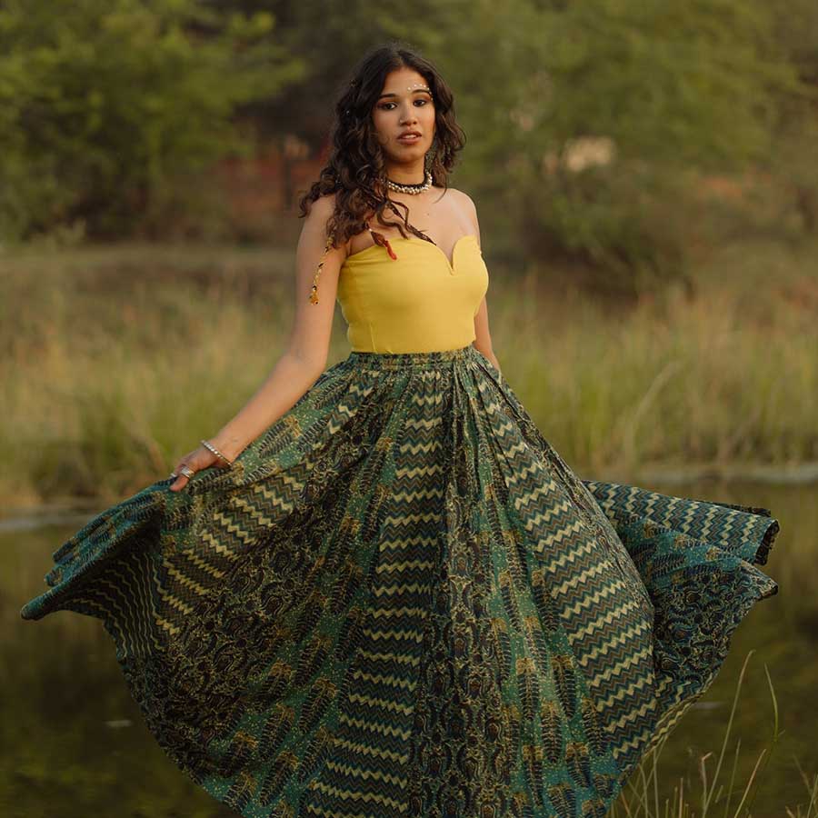 5 trendy skirt ideas for your to wear during hot summer time