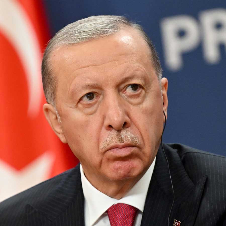 Navy Ship of Turkey TCG BUYUKADA arrives at Karachi Port amid tensions Between India and Pakistan