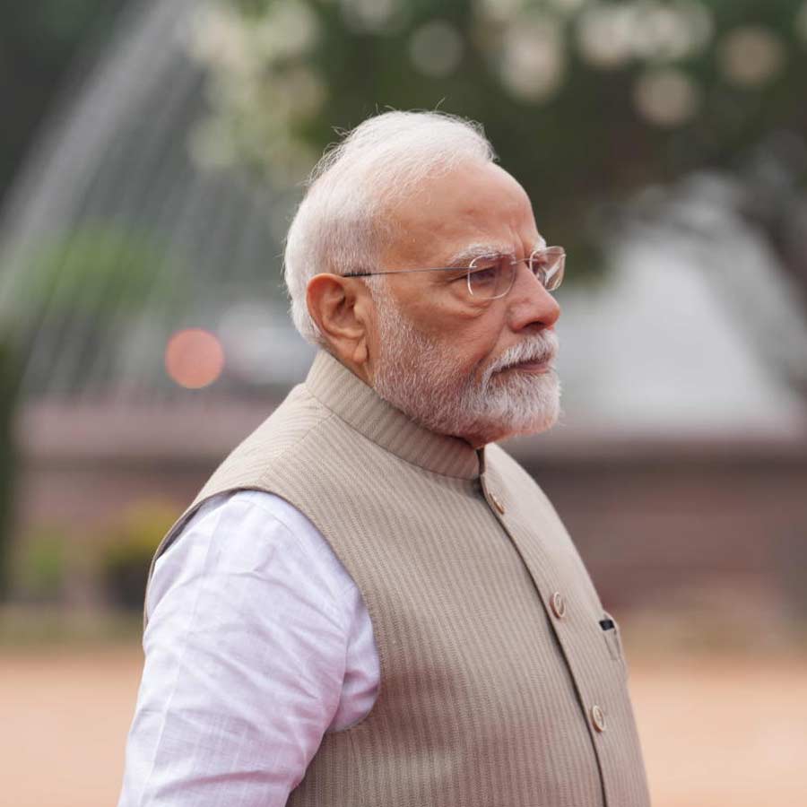 Navy Ship of Turkey TCG BUYUKADA arrives at Karachi Port amid tensions Between India and Pakistan