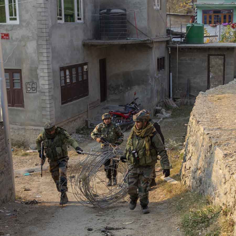 Border Villages In Jammu and Kashmir Clean Bunkers Stockpile essentials amid rising India Pakistan Tension dgtl