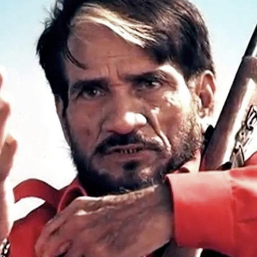 Meet Manjari Makijany, the eldest daughter of ‘Sholay’s Sambha Mac Mohan