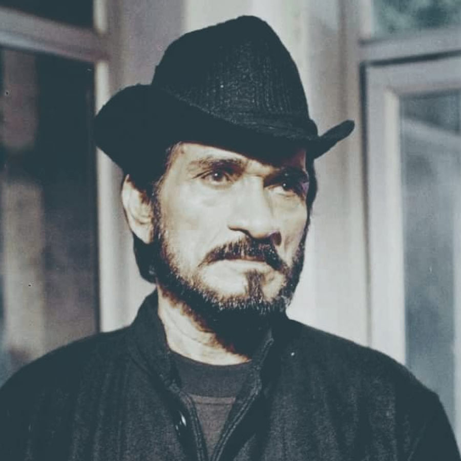 Meet Manjari Makijany, the eldest daughter of ‘Sholay’s Sambha Mac Mohan 