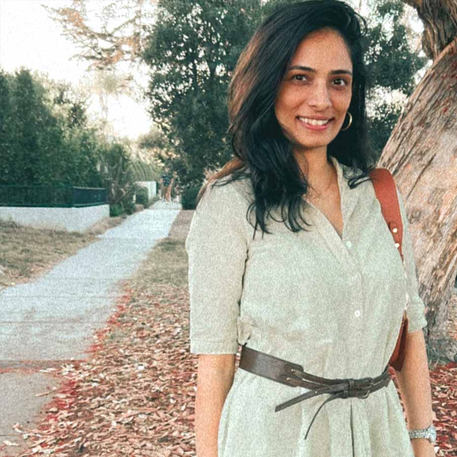 Meet Manjari Makijany, the eldest daughter of ‘Sholay’s Sambha Mac Mohan 