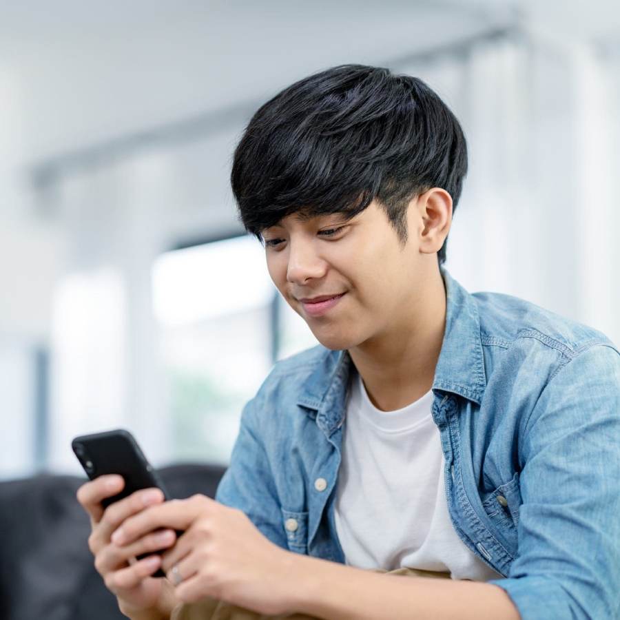 How parents can control mobile and social media addiction in children