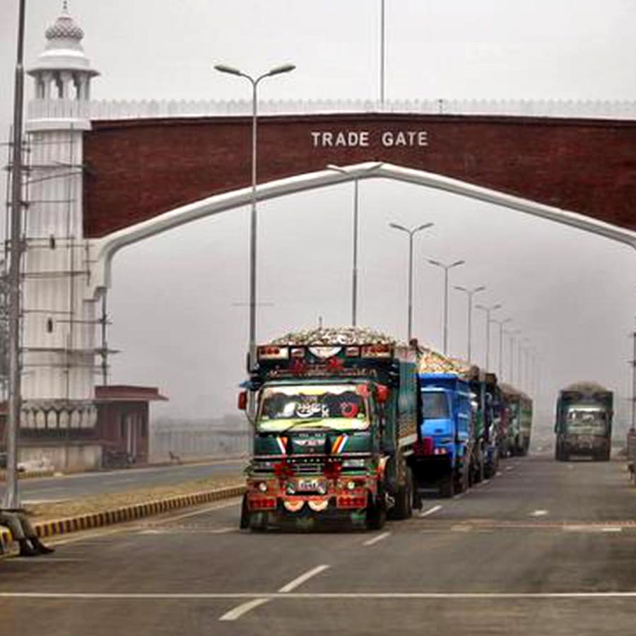 Businessmen are worried about how business will be if there is a war between Pakistan and India