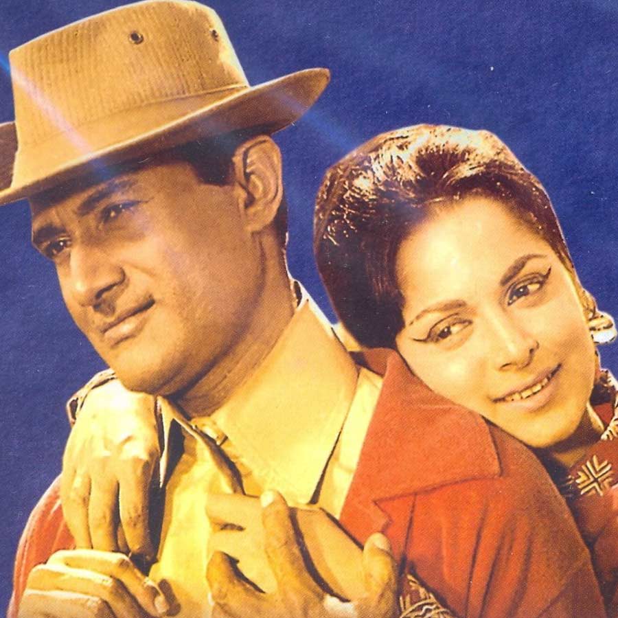 These Bollywood movies based on the fictional life of indian army personnel make you emotional