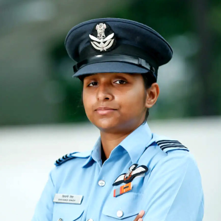 India’s First Female Fighter Pilot Shivangi Singh to Fly Rafale Jet That Struck Pakistan