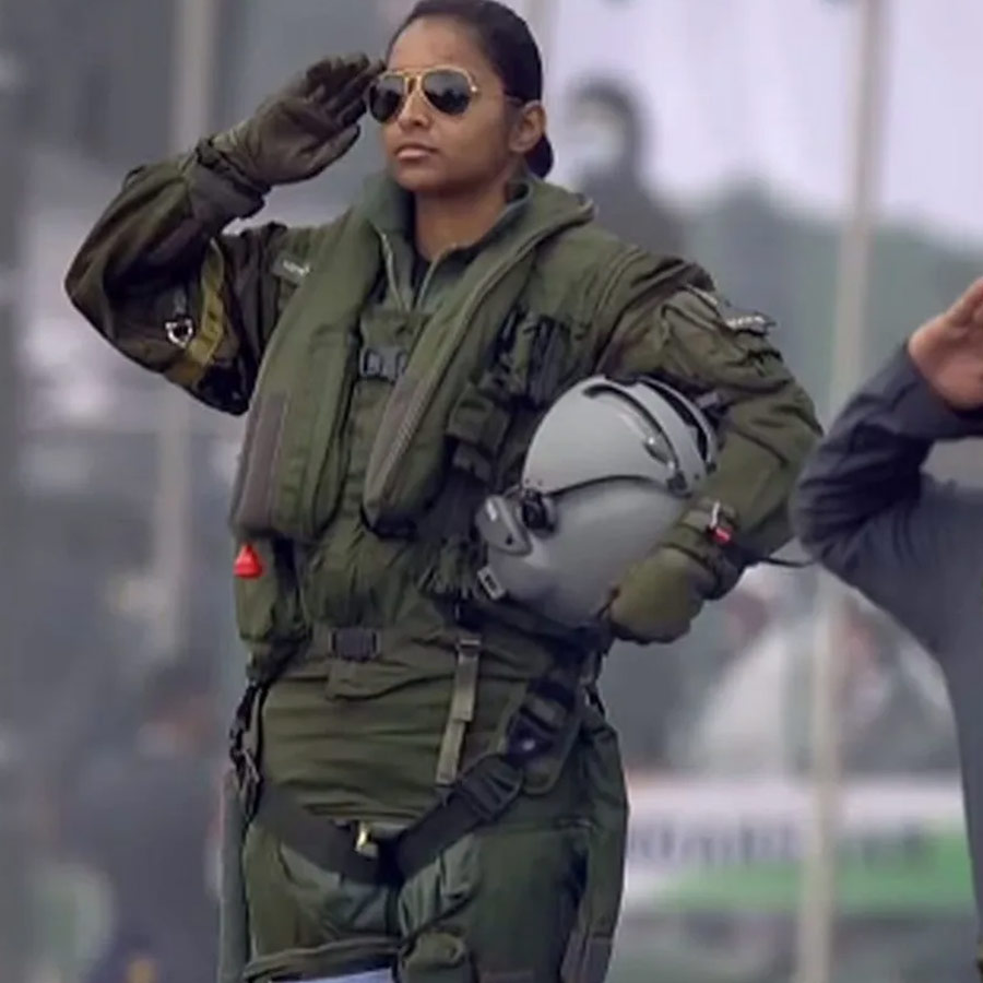 India’s First Female Fighter Pilot Shivangi Singh to Fly Rafale Jet That Struck Pakistan