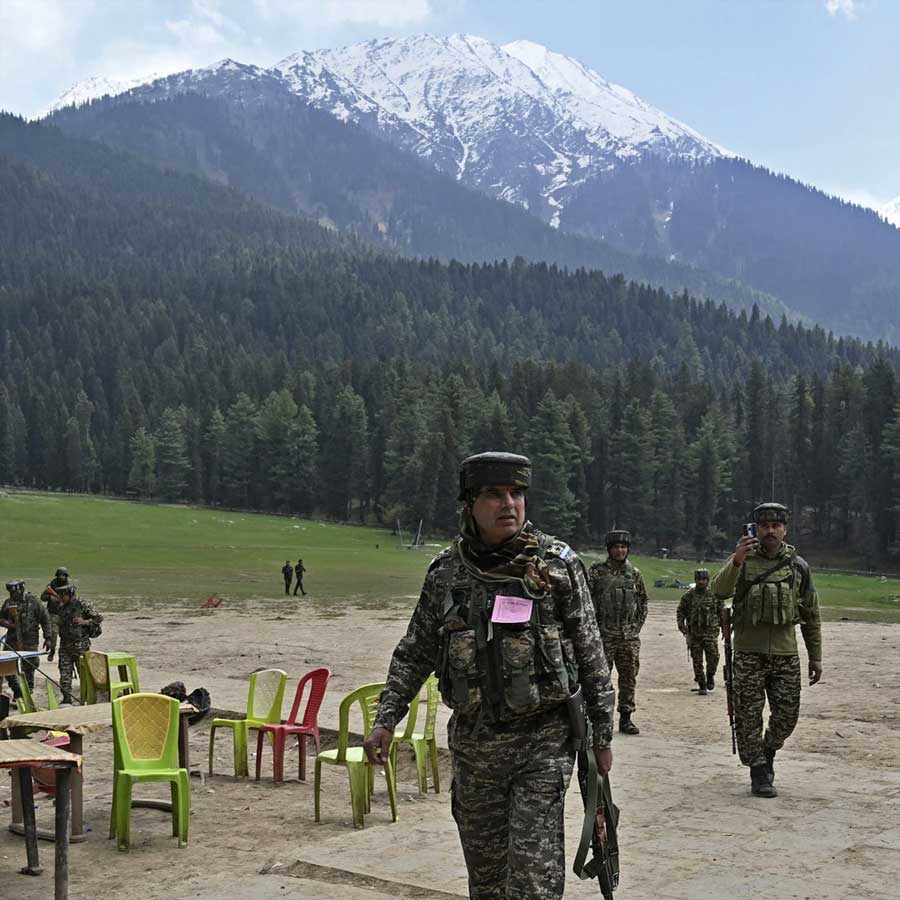 India targets 9 training camps in Pakistan