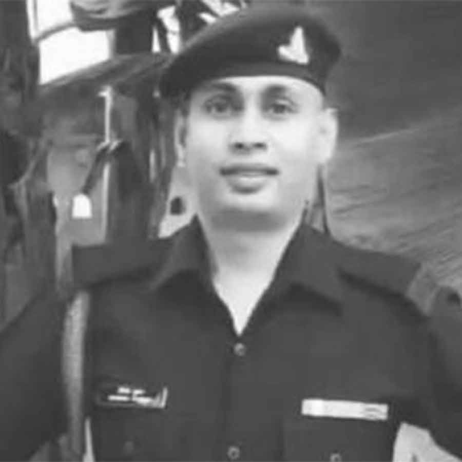 নিহত সেনা জওয়ান ল্যান্সনায়েক দীনেশ কুমার।