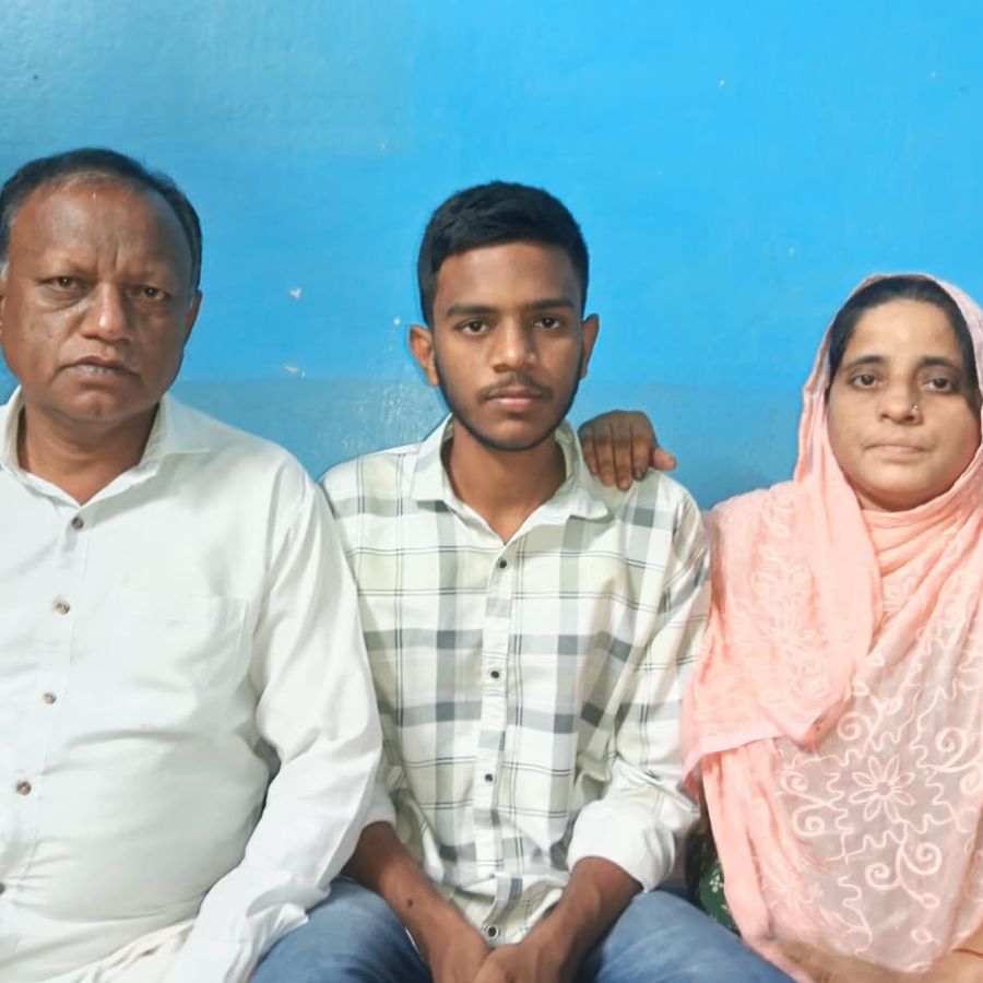WBCHSE Topper 2025 Sajit Hussain from Howrah dgtl