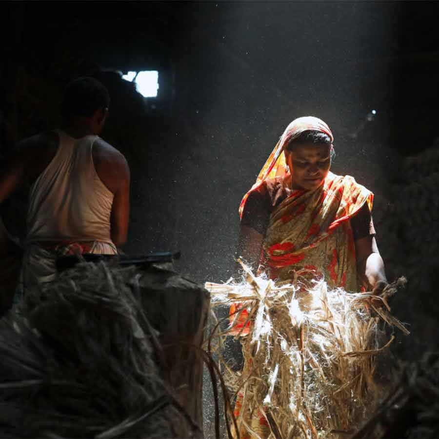 Even if there is an agreement between the workers and the employers, the relationship favors the one with more power