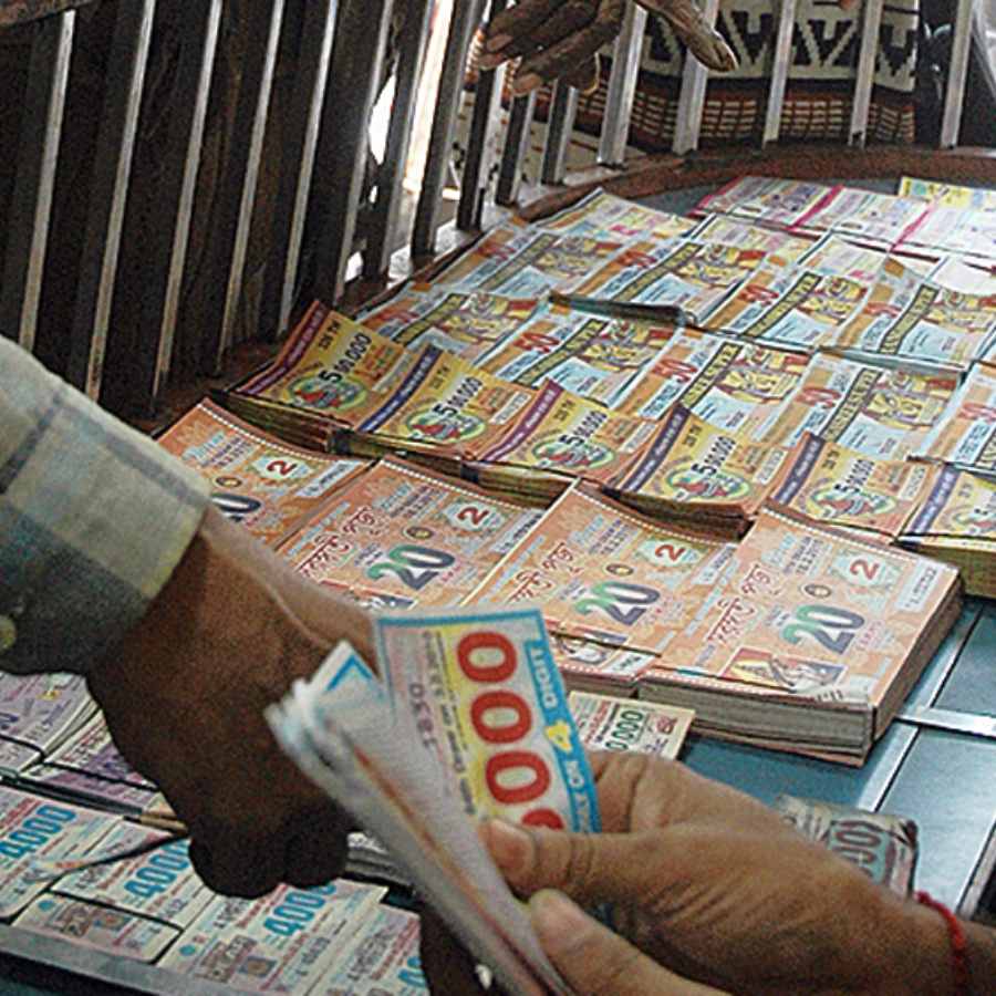 Fake lottery racket busted in Jhargram dgtld