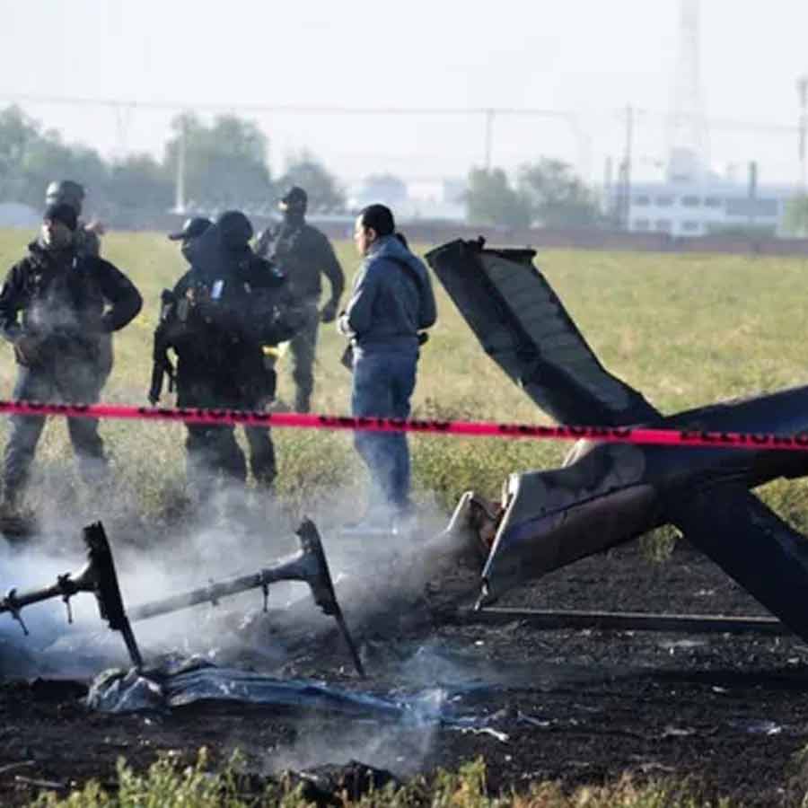Military helicopter crashed in Sri Lanka, six army personnel killed dgtl