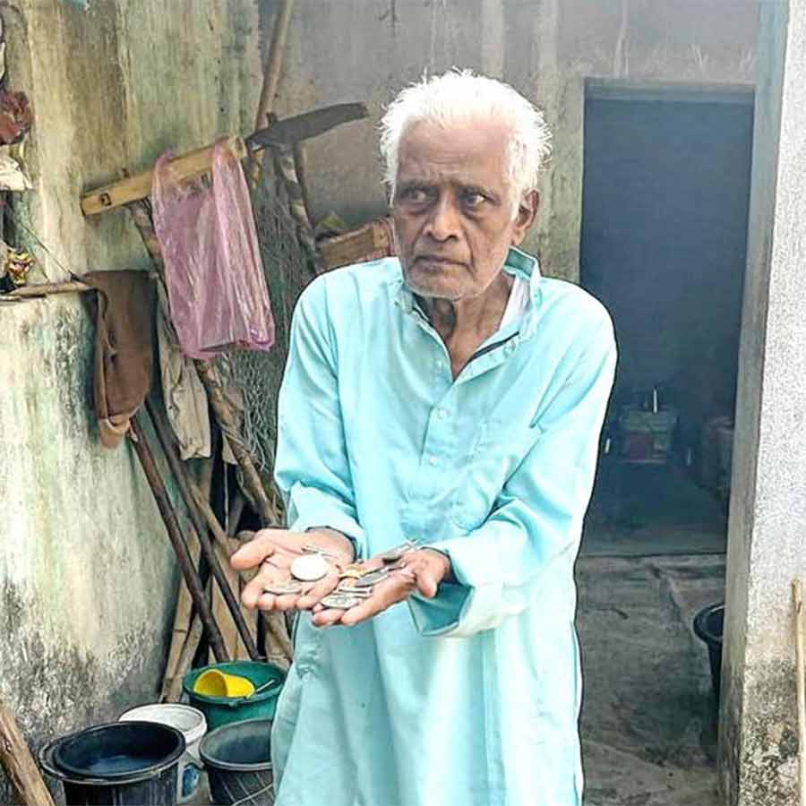 An elderly prson from Kotshila who fought in Bangladesh Liberation war