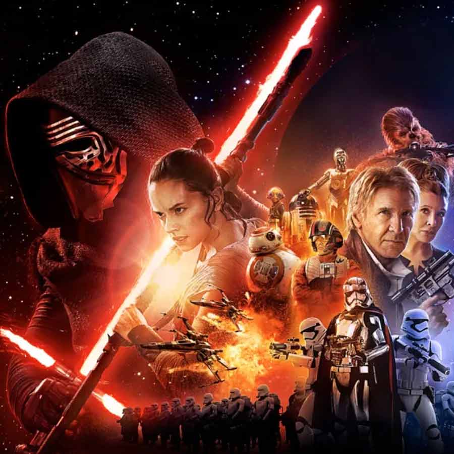 হলিপাড়া সূত্রে খবর, সারা বিশ্বের সবচেয়ে দামি ছবি ‘ স্টার ওয়ার্স: দ্য ফোর্স আওয়েকেন্স’। ২০১৫ সালে মুক্তি পাওয়া এই ছবি প্রযোজনার সময় ভারতীয় মুদ্রায় খরচ হয়েছে ৩ হাজার কোটি টাকা।