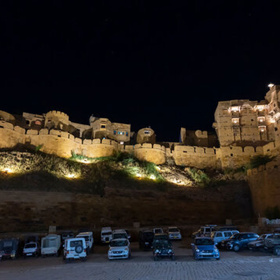 A person staying in Jaisalmer shared his experience regarding India-Pakistan Tension