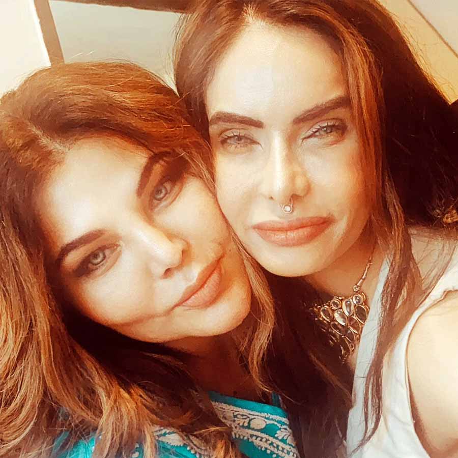 Shyna Sunsara and Sofia Qureshi