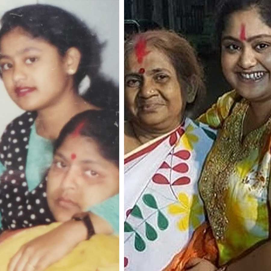 Tolly actor Parambrata Chatterjee Swastika Mukherjee Monami Ghosh Ritabhari Chakraborty Yash Daasguptaa share photos with their mother on mothers day