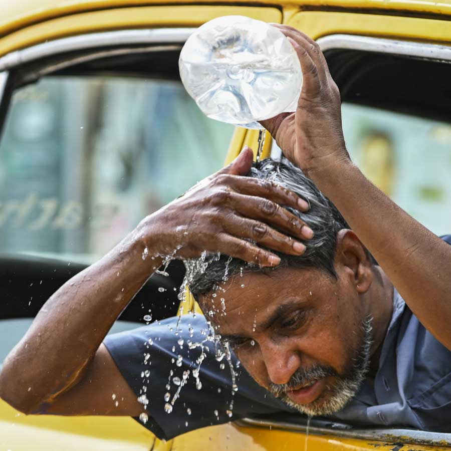 Almost 40 degree temperature in Kolkata as heatwave warning issued in several districts