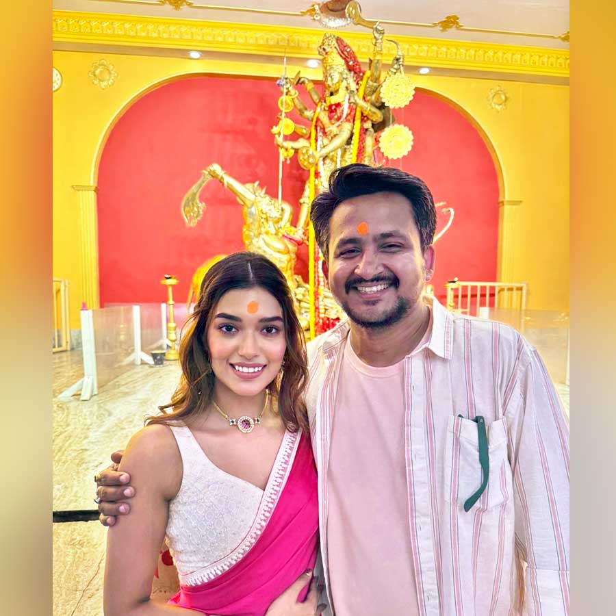 Director Rahool Mukherjee starts shooting his next movie Mon Mane Naa