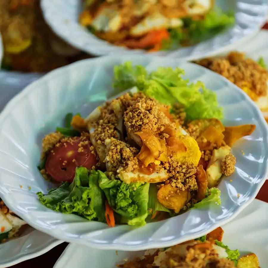 Skipping breakfast or dinner which is good share experts