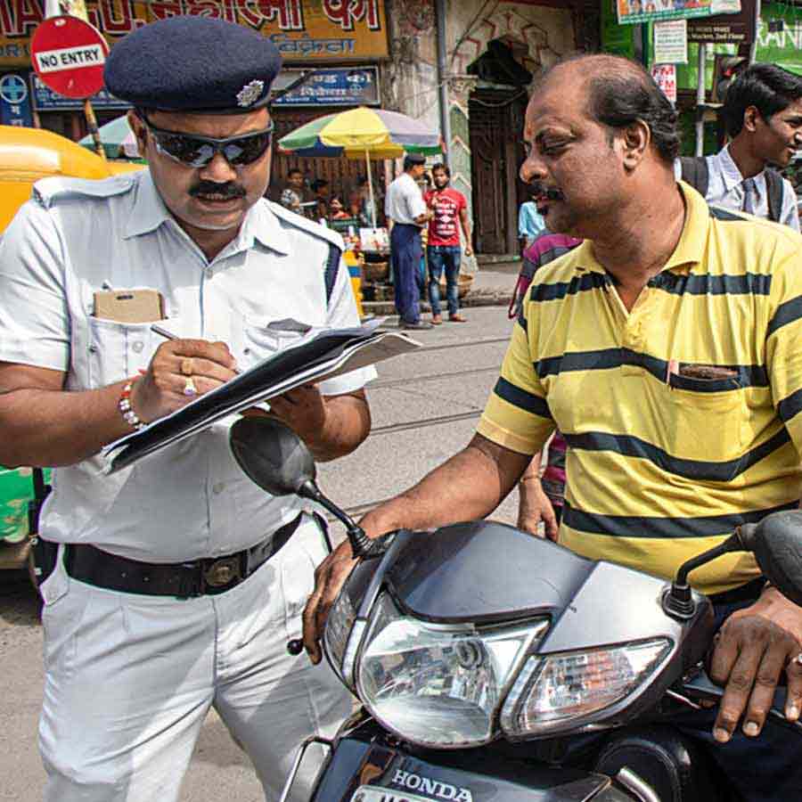 Private transport industry concerned about online fines for traffic law violations