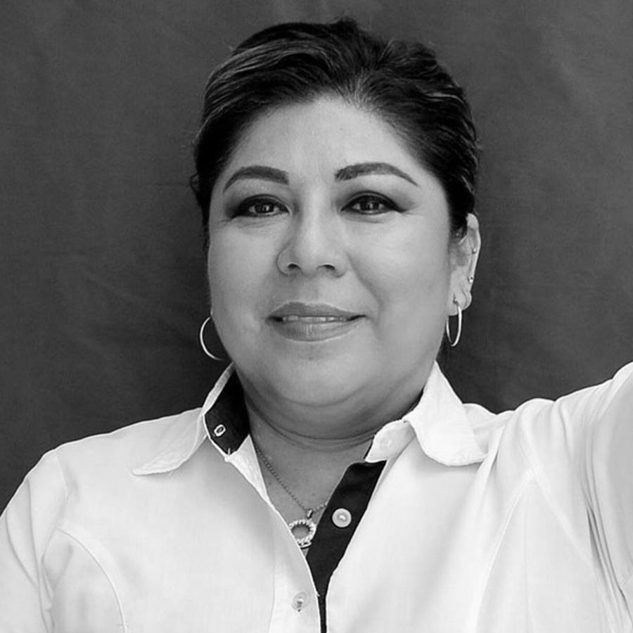 Mayoral candidate of ruling party and three of her supporter shot dead during campaign rally in Mexico