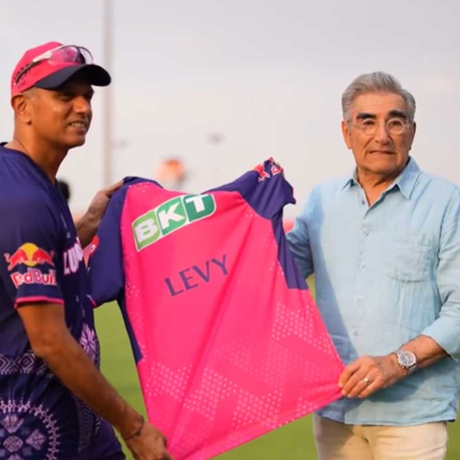 Rahul Dravid and Eugene Levy