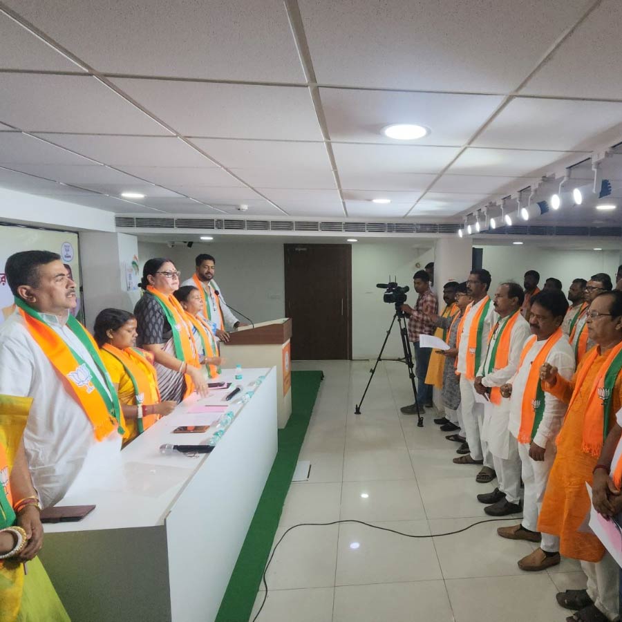 Political parties in a tussle over nationalism & compromise of sovereignty