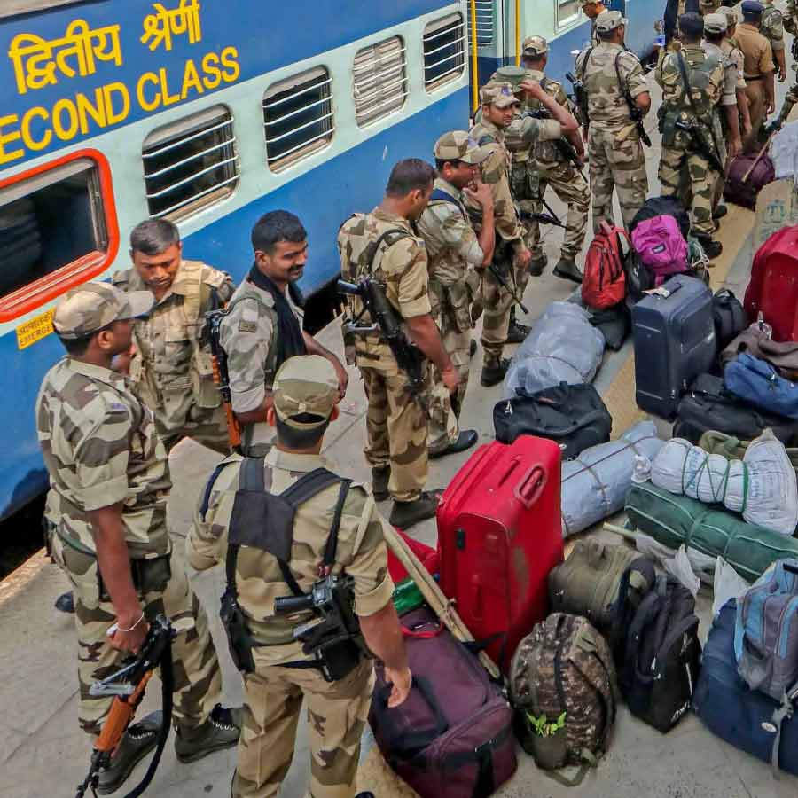 Passenger train reached Srinagar carrying troop returning from leave, for the first time dgtl