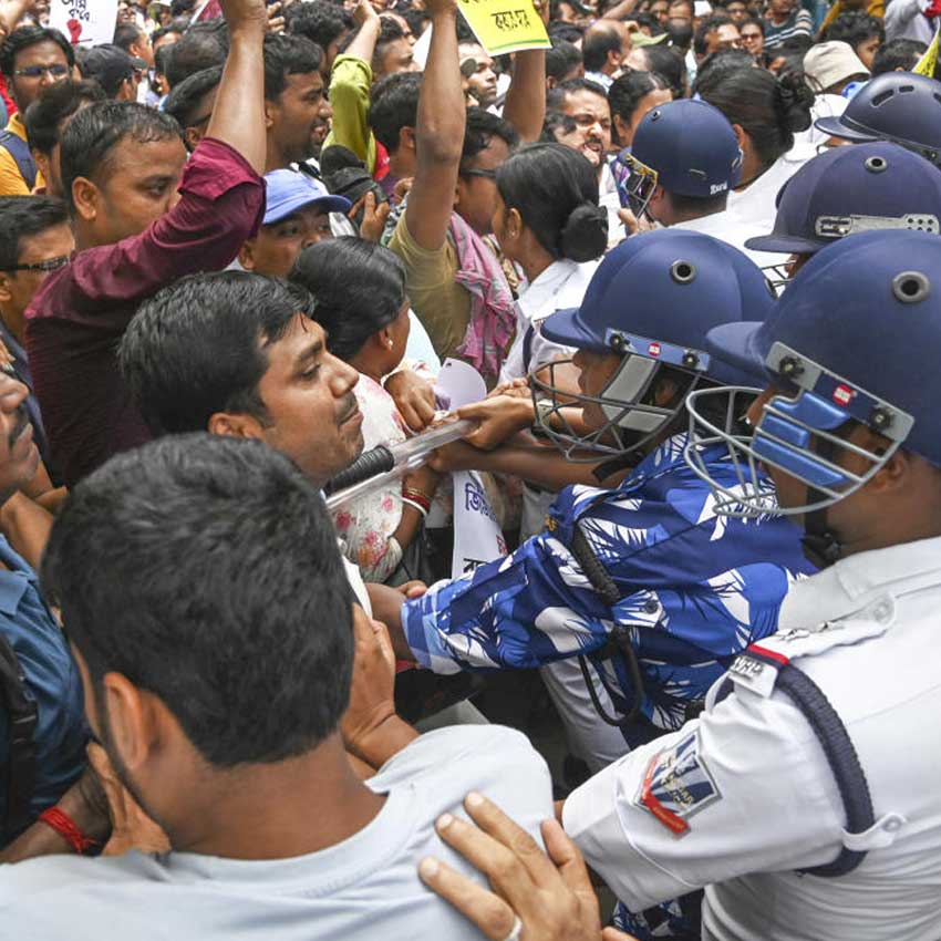 Job agitation continues in Bikash Bhavan for several long hours dgtl