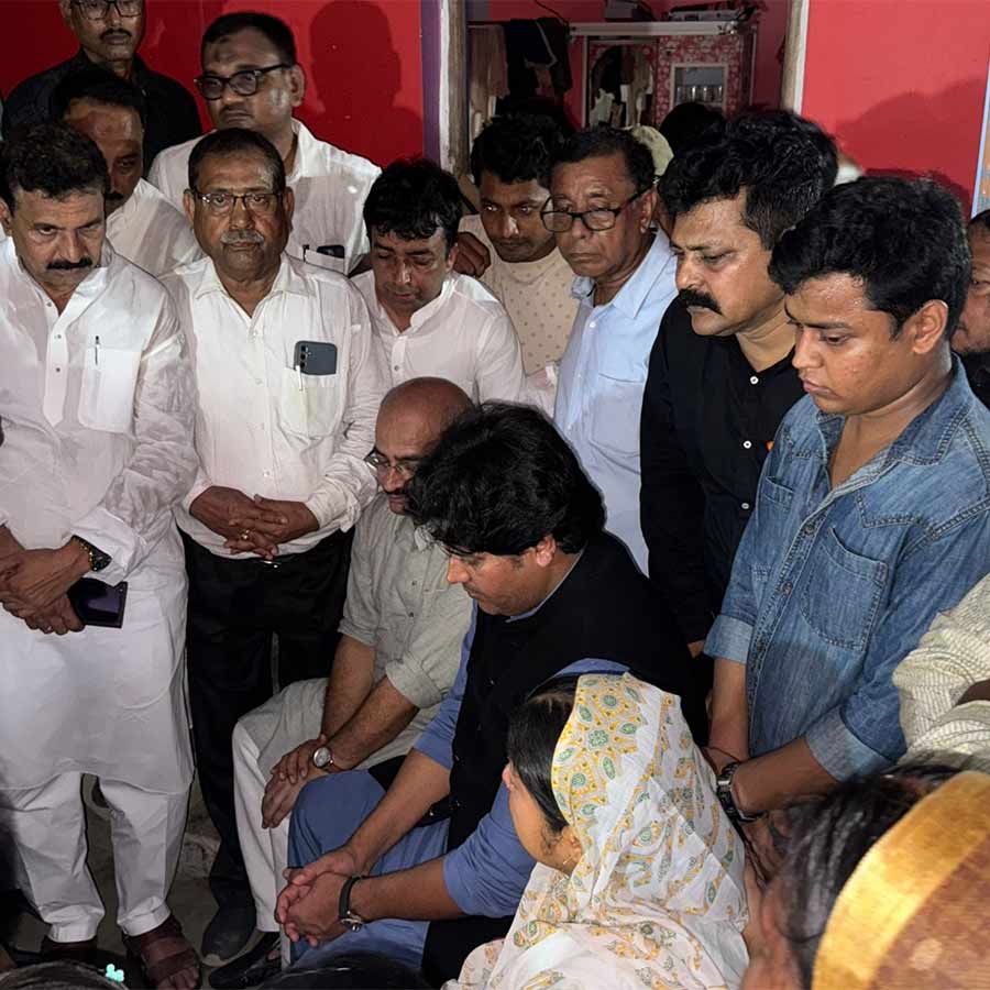 Protest against division & celebration of nationalism continue