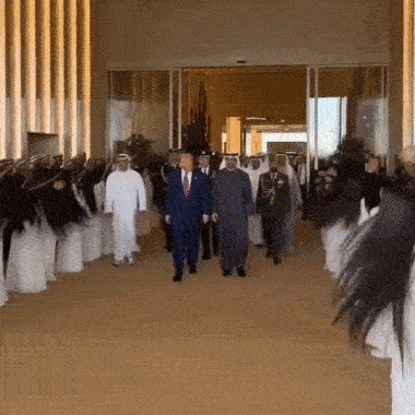 UAE people welcomed Donald Trump with hair flipping rituals dgtl