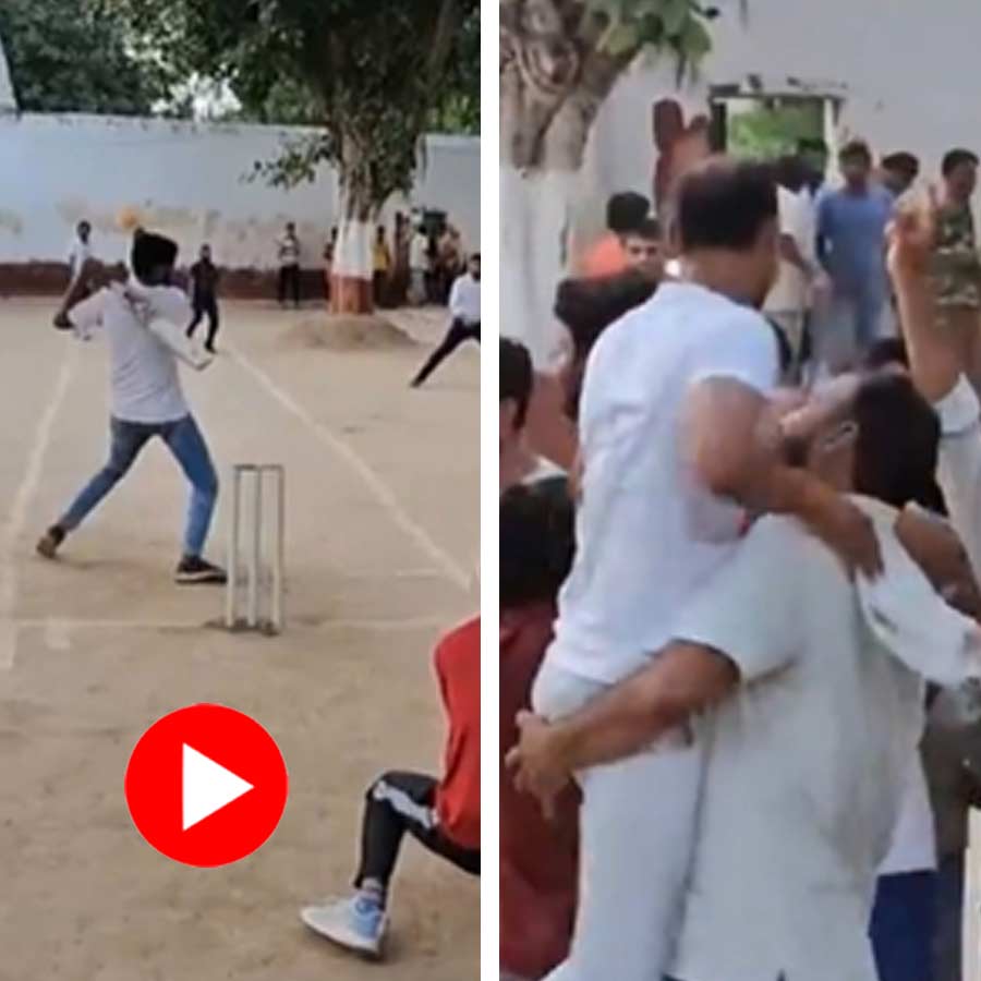 Video shows prisoners of Mathura jail takes part in jail premiere league