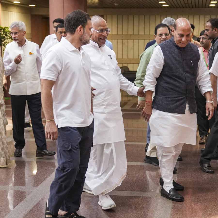 To mount diplomatic offensive on Pakistan India send MPs to brief countries dgtl