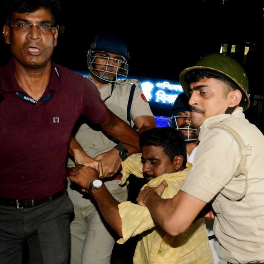 Lathi-charge was used to rescue Bikash Bhavan workers, claims West Bengal Police