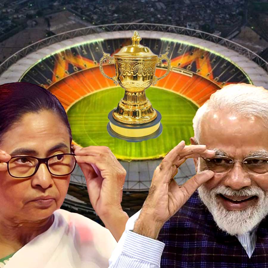 West Bengal CM Mamata Banerjee and PM Narendra Modi