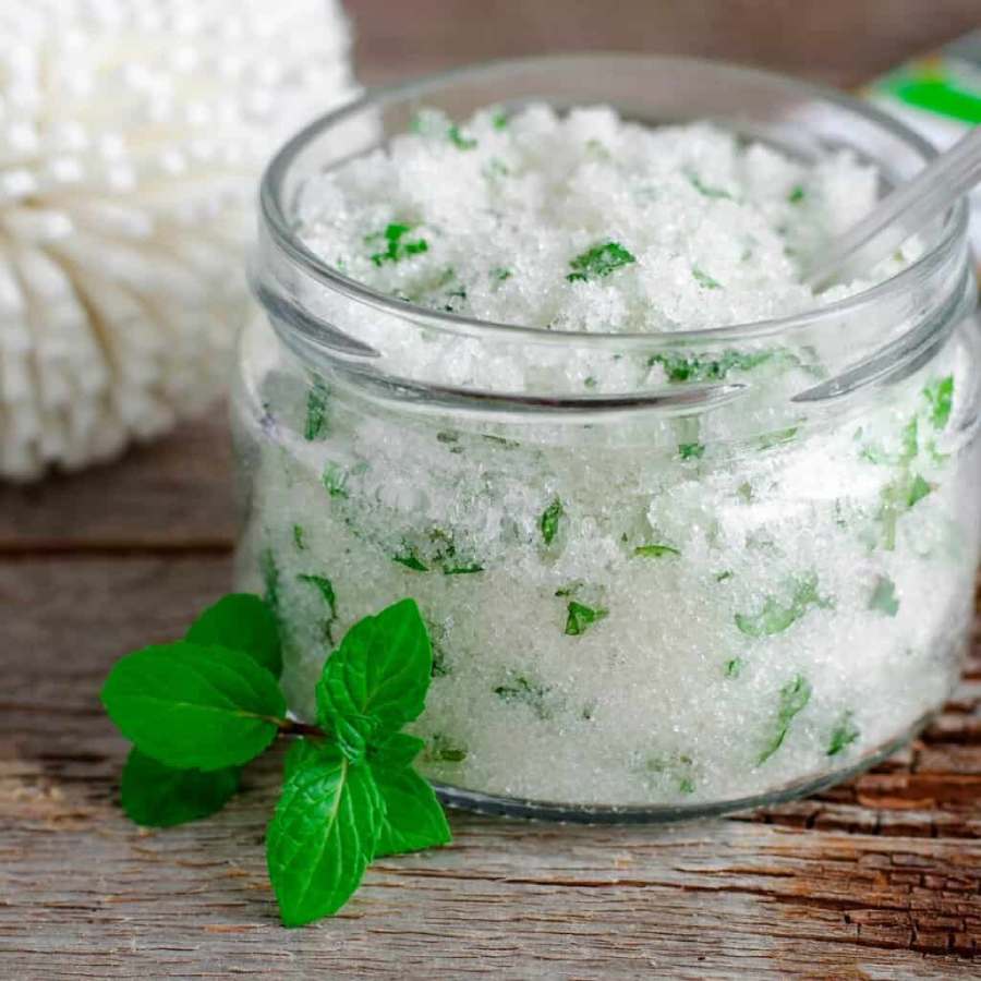 A  DIY exfoliator for summer skin with refreshing Pudina or mint leaves dgtl
