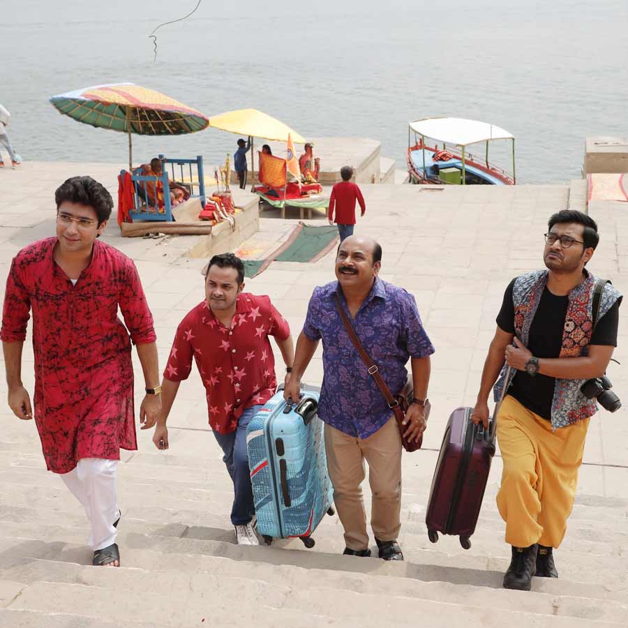 Review of The Eken Benaras E Bibhishika starring Anirban Chakrabarti