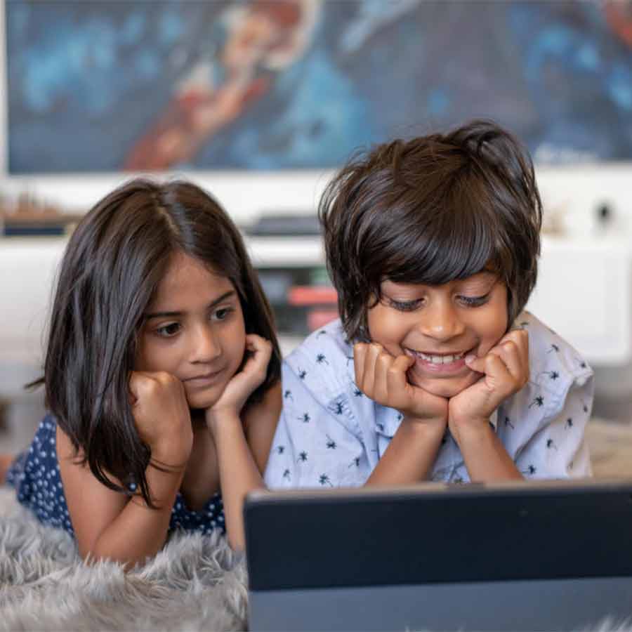 Parents should help their children to find times for everything like study, play and screen time