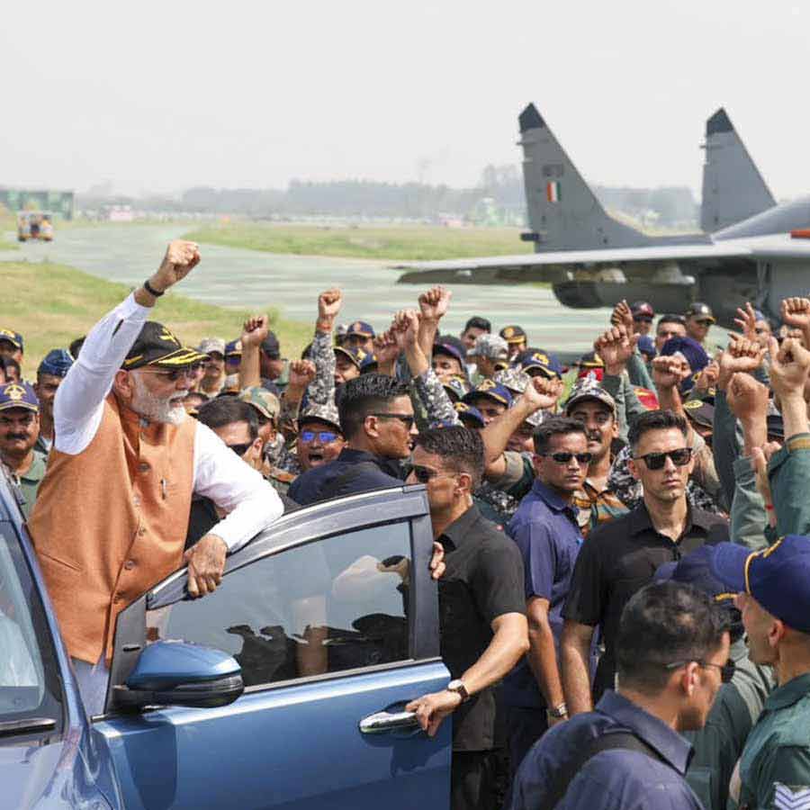 Pakistan is not capable to hit back India with nuclear weapons, says war historian Tom Copper