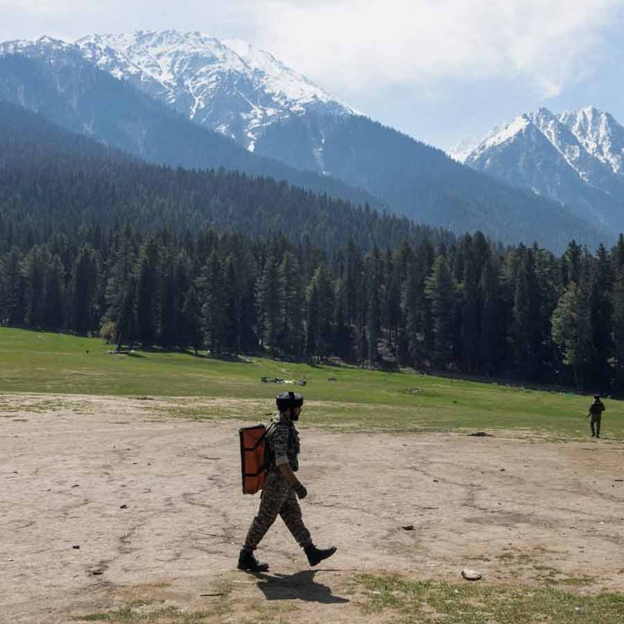 Pakistan is not capable to hit back India with nuclear weapons, says war historian Tom Copper