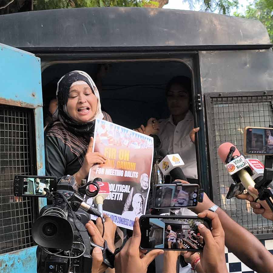 Congress protested on the streets at least three places in Kolkata on Saturday