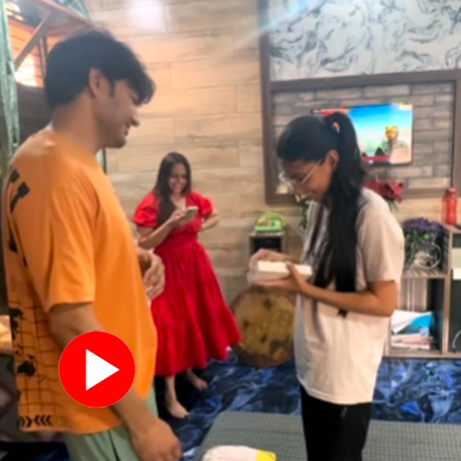 Video of man gifting iPhone to his niece for scoring 88 percent in class 12 board exam goes viral dgtl