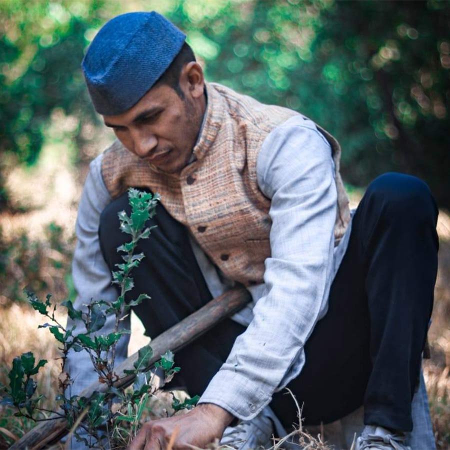 Chandan Singh Nayal the Water Hero Reviving Forests and Water Sources in Uttarakhand dgtl