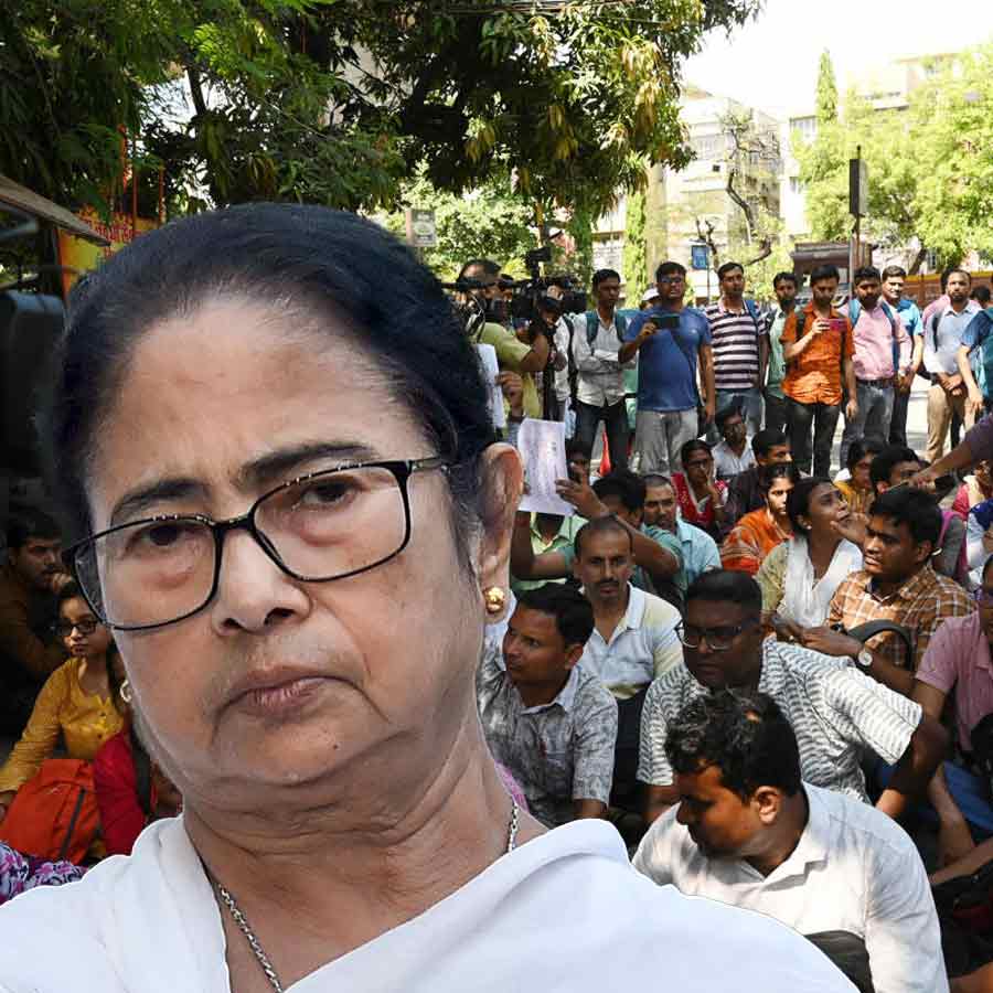 While extending solidarity, CM Mamata Banerjee says many outsiders has overtaken SSC jobless teachers’ protest, says a limit should be maintained while protesting