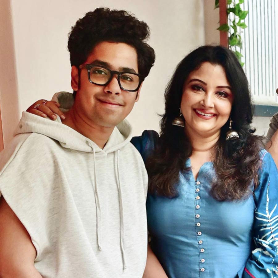 Actress Reshmi Sen writes about her son Riddhi Sen’s birthday